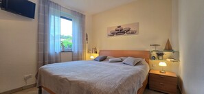 1 bedroom, iron/ironing board, WiFi