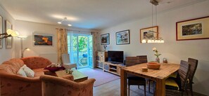 Télévision, chaîne hi-fi