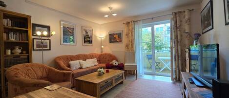 Fernseher, Stereoanlage