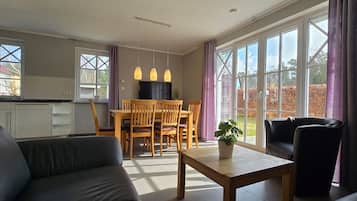 Fernseher, Stereoanlage