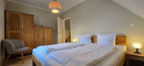 3 bedrooms, WiFi