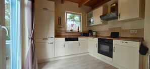 Réfrigérateur, four, plaque de cuisson, lave-vaisselle