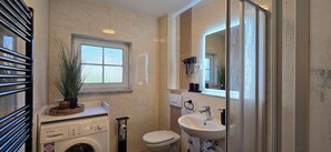 Unclassified image, 5 of 23, button