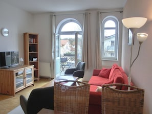 Fernseher, Stereoanlage