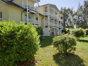 Exterior - Apartment T10 - 2-room apartment for 3 pers. on the 1st floor with WLAN (Graal-Müritz)