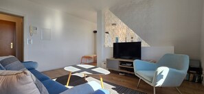 Fernseher, Stereoanlage