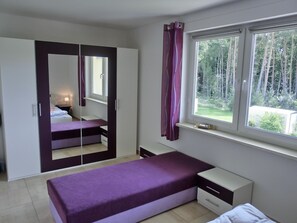 2 bedrooms, WiFi - Vacation apartment KWE 1 OG "MeerZeit" - 3-room apartment with 2 bedrooms for 5 people and WLAN (Gelbensande)