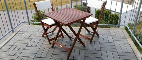 تناول الطعام بالخارج