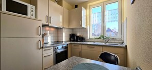 Fridge, microwave, oven, stovetop