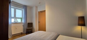 2 bedrooms