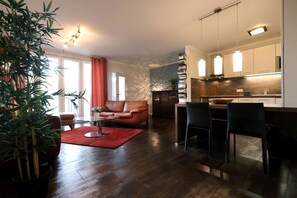 TV, DVD player, stereo - Apartment L47 - 3-room apartment close to the beach for 4 persons --> INCLUDING bed linen (Graal-Müritz)