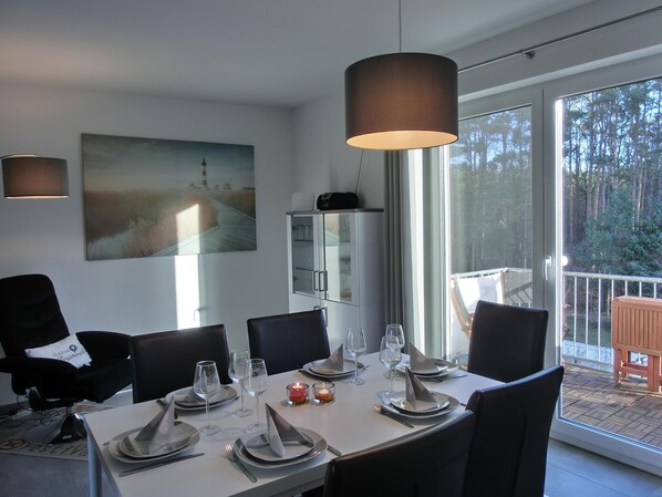 Dining - Apartment KWE 19 OG - 3-room apartment with 2 bedrooms and sauna for 5 pers. (Gelbensande)
