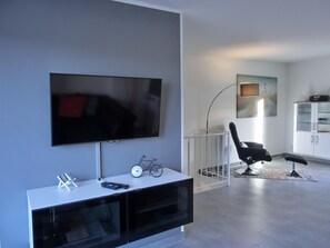 TV, stereo