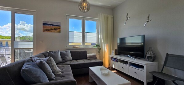 Unclassified image, 1 of 17, button