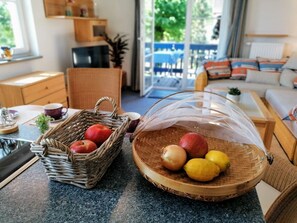 Fernseher, Stereoanlage