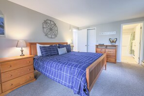 2 chambres, fer et planche à repasser, accès à Internet, literie fournie