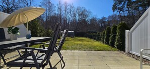 Unclassified image, 5 of 12, button