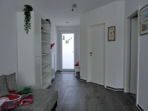 Interior - Vacation apartment KWU 5 OG - "Orchidee" - bright and chic, 2-room apartment for im (Gelbensande)