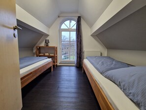3 bedrooms, WiFi