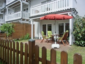 Terrace/patio - Vacation apartment T15 - 2-room apartment for 3 pers. WLAN, close to the beach (Graal-Müritz)