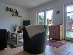 TV, stereo - Vacation apartment T15 - 2-room apartment for 3 pers. WLAN, close to the beach (Graal-Müritz)