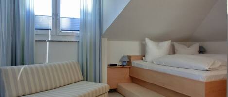 2 bedrooms