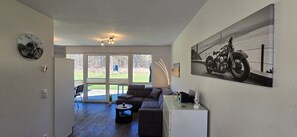 Fernseher, Stereoanlage