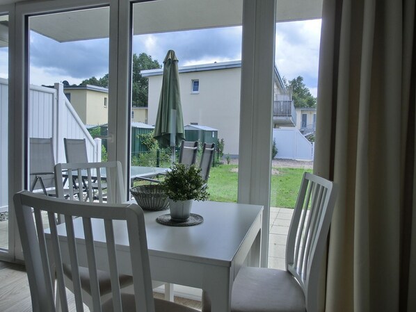 تناول الطعام