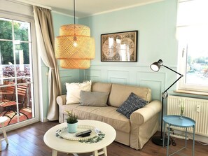 Fernseher, Stereoanlage