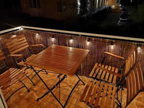 Outdoor dining - Vacation apartment i34 - 2-room apartment near the beach on the 1st floor, WLAN (Graal-Müritz)