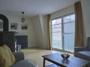 Fernseher, Stereoanlage