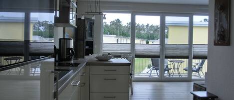 Réfrigérateur, four, plaque de cuisson, lave-vaisselle