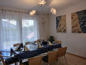 Unclassified image, 4 of 34, button