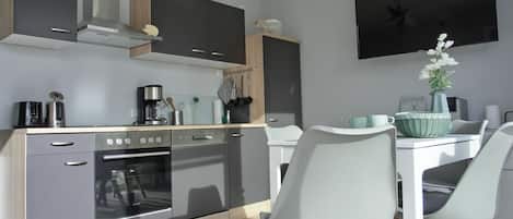 Fridge, oven, dishwasher