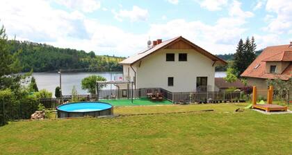 Beautiful apartment for 2 guests with pool, WIFI, TV, patio and pets allowed