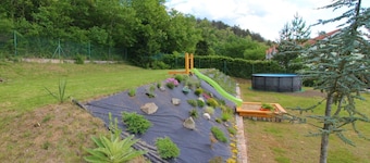 Nice apartment for 2 people with WIFI, pool, TV, patio and pets allowed