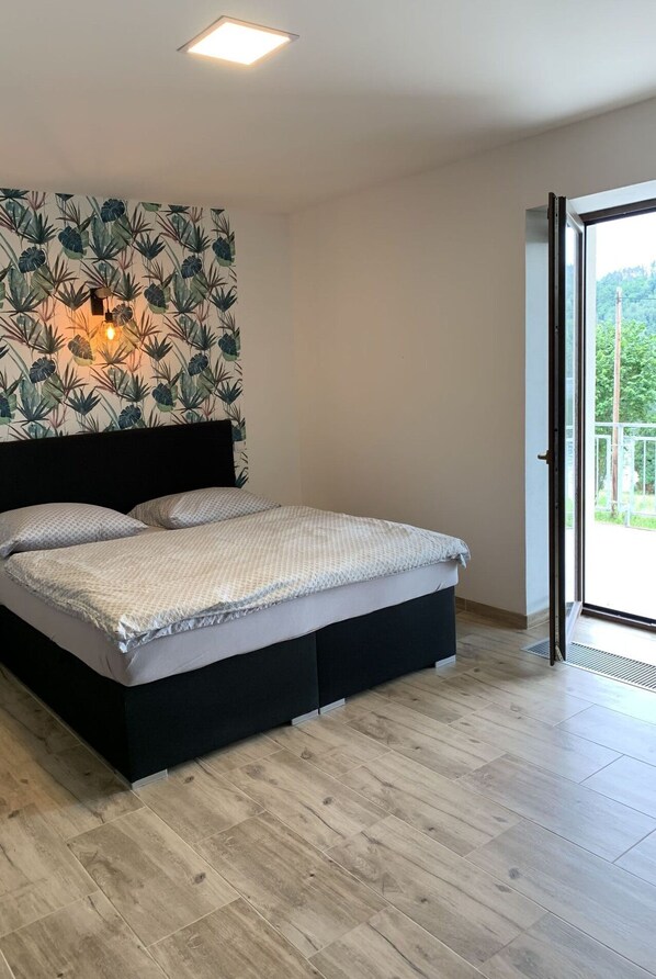 1 bedroom, free WiFi, bed sheets