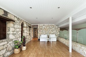 Interior - Kriopigi Hotel (Kassandra)