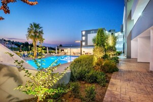 Εξωτερική πισίνα