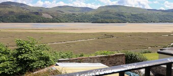 โค้ชเฮาส์โบโดเวน