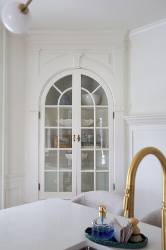 Modernized & Enchanting 1920s Gem