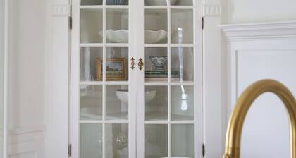 Modernized & Enchanting 1920s Gem