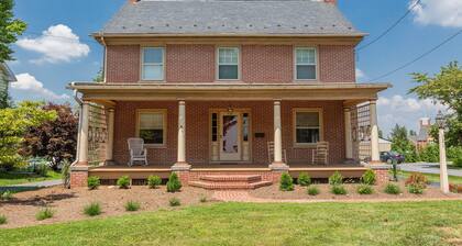 Modernized & Enchanting 1920s Gem