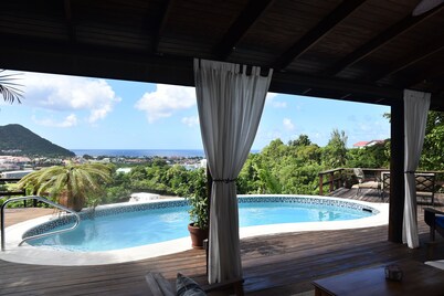 Stunning Tropical Vacation Villa With Fantastic Views