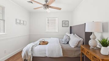 2 bedrooms, desk, iron/ironing board, travel crib