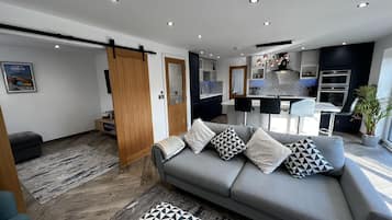 Casa | Área de sala de estar | Chimenea