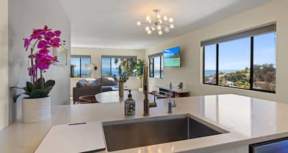 Ocean Views Abound From This Midcentury Modern Home