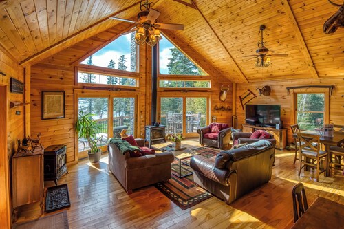 Haley Pond Haven - great Depot St location!