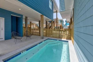 Piscine extérieure, piscine chauffée
