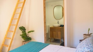 5 Schlafzimmer, Bügeleisen/Bügelbrett, kostenloses WLAN, Bettwäsche
